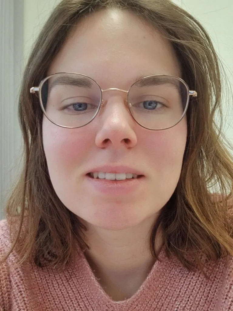 Portraitfoto von Aline aus Kleve